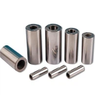 Goupille de poignet sur piston